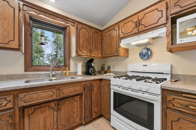6241 141st Avenue NE, Columbus, MN 55025