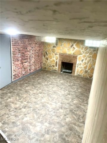 1860 Glenridge Road, Euclid, OH 44117