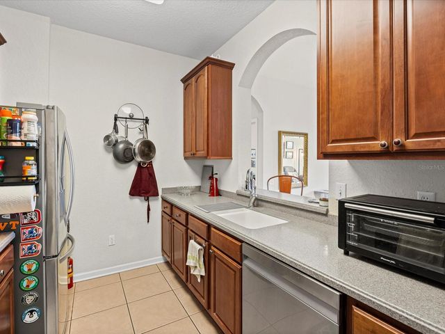 8298 PORTOFINO DRIVE 405, Davenport, FL 33896