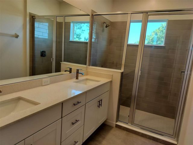 1358 KINGS CROWN STREET, Mount Dora, FL 32757