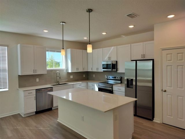 1358 KINGS CROWN STREET, Mount Dora, FL 32757