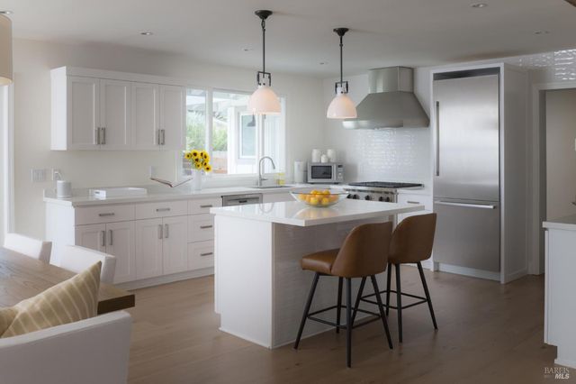 345 Francisco Dr, Sonoma, CA 95476