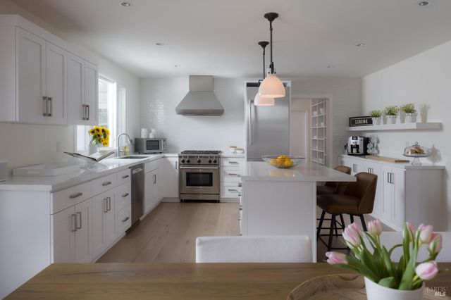 345 Francisco Dr, Sonoma, CA 95476