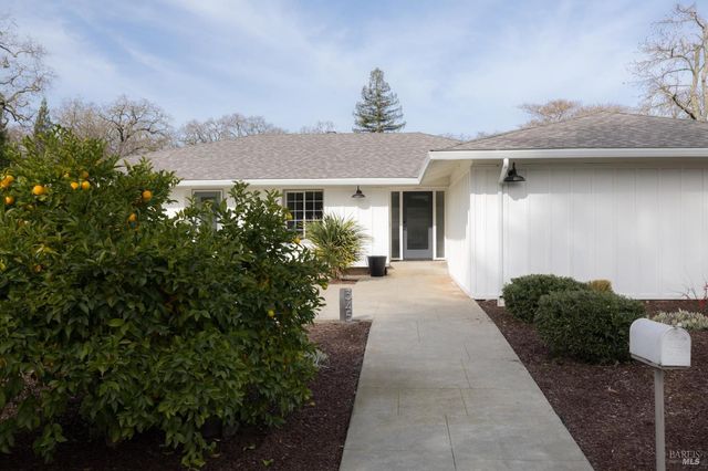 345 Francisco Dr, Sonoma, CA 95476