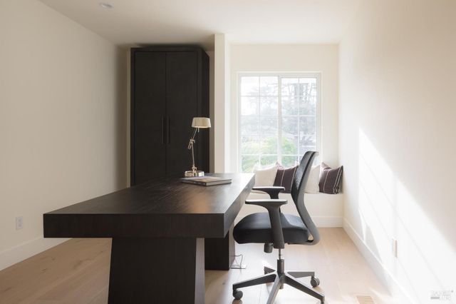 345 Francisco Dr, Sonoma, CA 95476