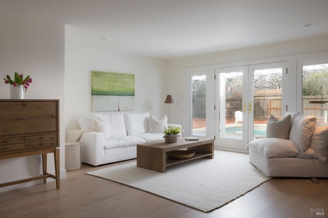 345 Francisco Dr, Sonoma, CA 95476