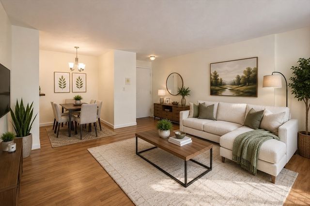 100 Fountain Ln 6, Weymouth, MA 02190