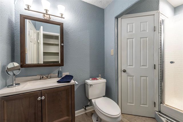 622 N 13th Street, La Porte, TX 77571