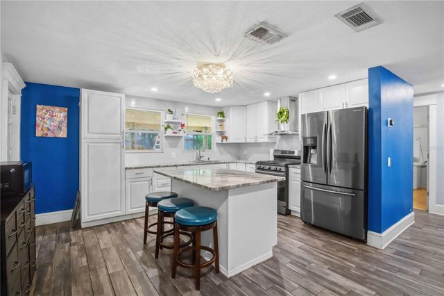 5727 11TH STREET E, Bradenton, FL 34203