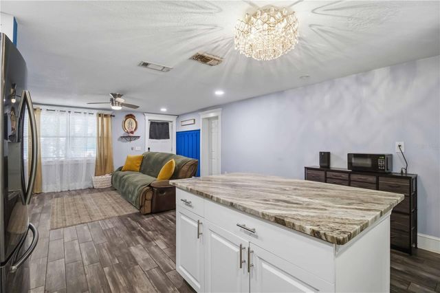 5727 11TH STREET E, Bradenton, FL 34203
