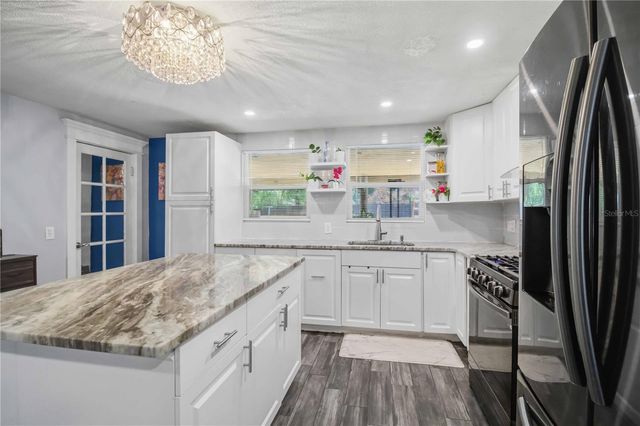 5727 11TH STREET E, Bradenton, FL 34203
