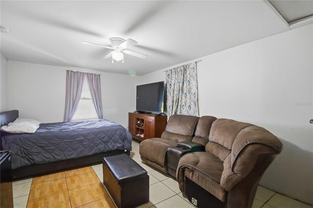 5727 11TH STREET E, Bradenton, FL 34203