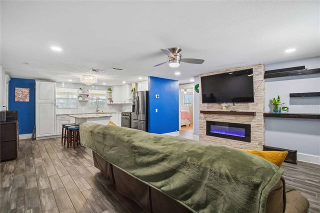 5727 11TH STREET E, Bradenton, FL 34203