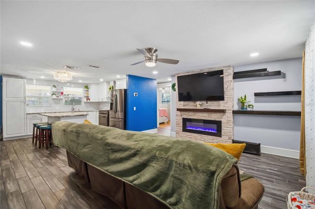 5727 11TH STREET E, Bradenton, FL 34203