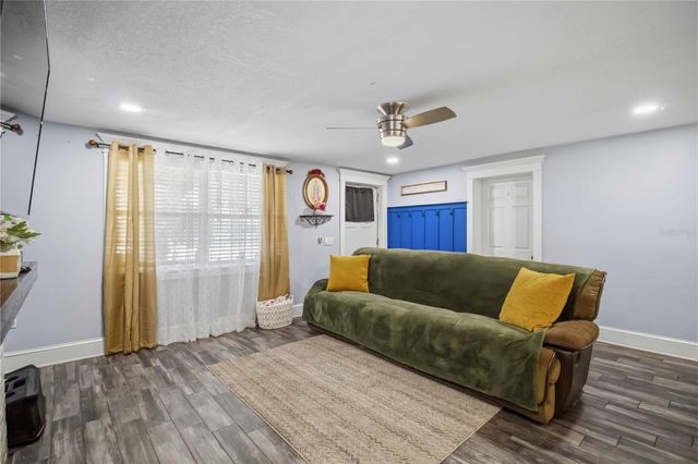 5727 11TH STREET E, Bradenton, FL 34203