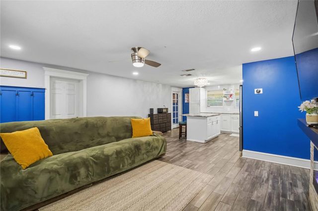 5727 11TH STREET E, Bradenton, FL 34203