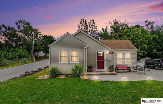 3501 Martin Avenue, Omaha, NE 68112
