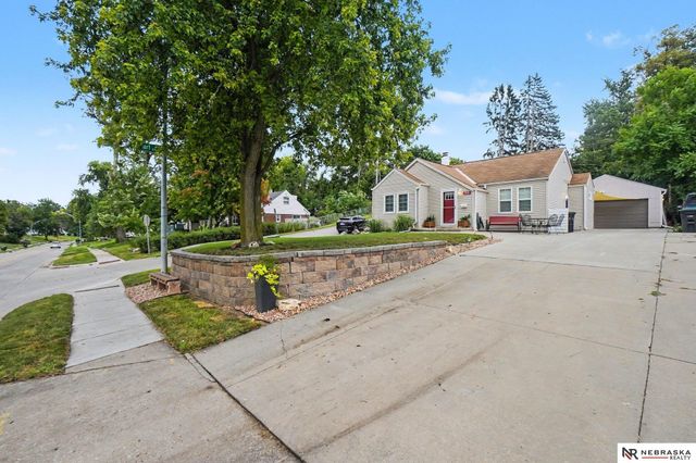 3501 Martin Avenue, Omaha, NE 68112