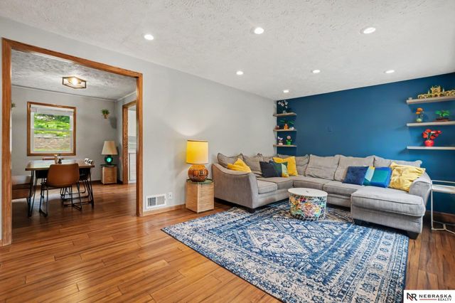 3501 Martin Avenue, Omaha, NE 68112