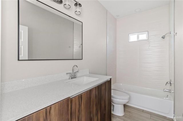 1309 W Sucre Drive 3, Edinburg, TX 78541