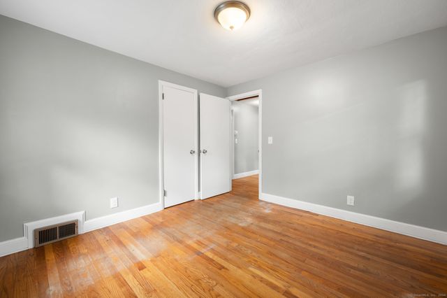 21 Davis Road, East Hartford, CT 06118