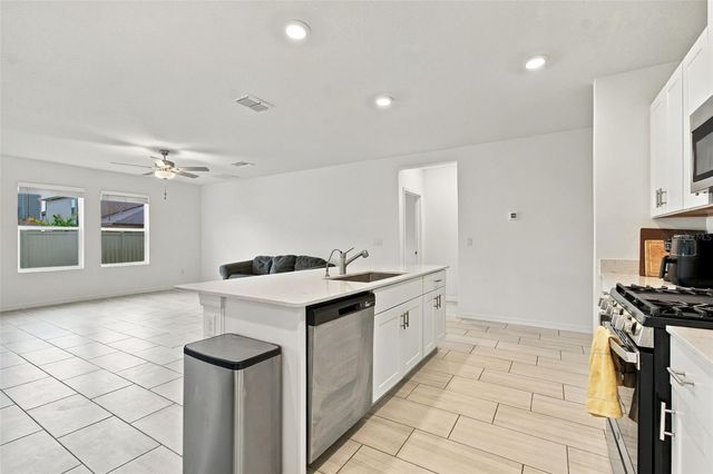 2013 LANIER ROAD, Zephyrhills, FL 33541