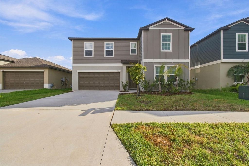2013 LANIER ROAD, Zephyrhills, FL 33541