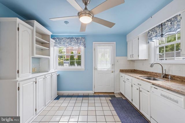 2398 HOLLIS RD, Havertown, PA 19083
