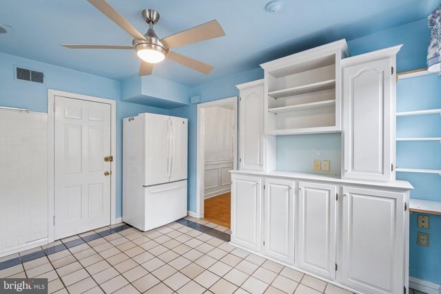 2398 HOLLIS RD, Havertown, PA 19083