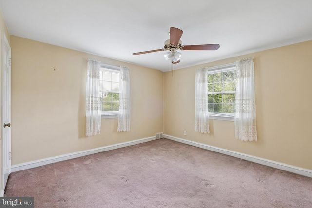 2398 HOLLIS RD, Havertown, PA 19083