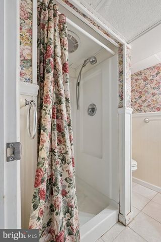 2398 HOLLIS RD, Havertown, PA 19083