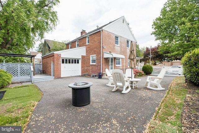 2398 HOLLIS RD, Havertown, PA 19083