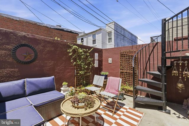 2 N CLINTON ST, Baltimore, MD 21224