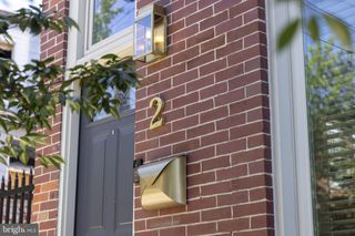 2 N CLINTON ST, Baltimore, MD 21224