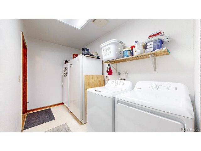 2462 Country Club Loop, Denver, CO 80234
