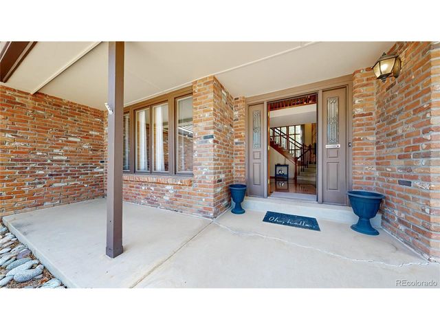 2462 Country Club Loop, Denver, CO 80234
