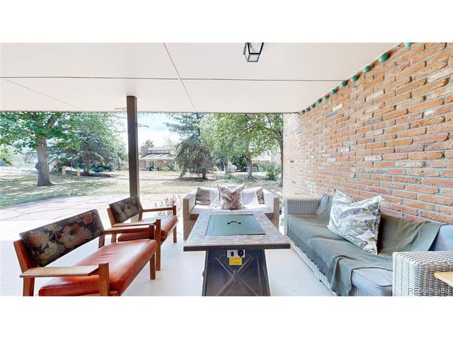 2462 Country Club Loop, Denver, CO 80234