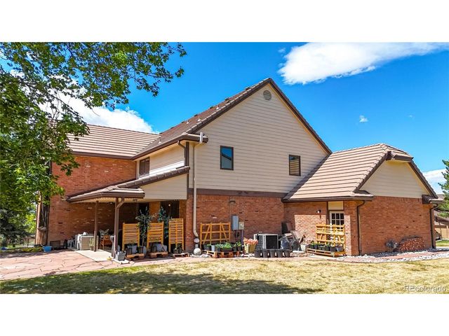 2462 Country Club Loop, Denver, CO 80234