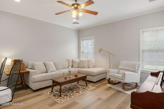 250 Chimney Rock Boulevard, Lafayette, LA 70508