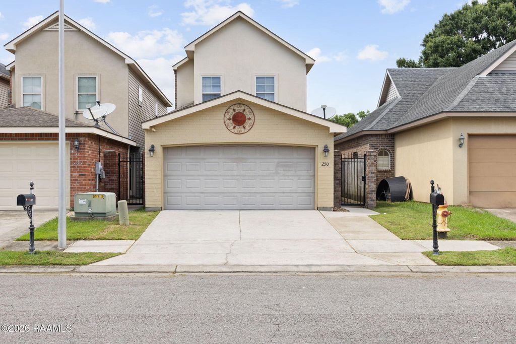 250 Chimney Rock Boulevard, Lafayette, LA 70508