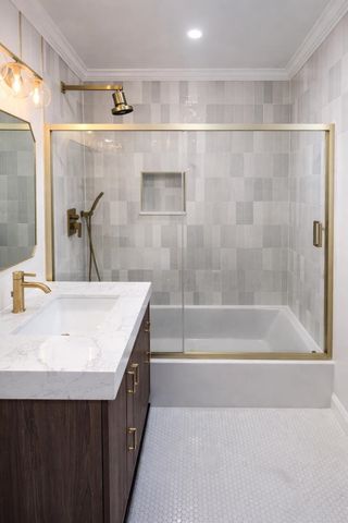 14 SHERMAN PL, Jc, Heights, NJ 07307