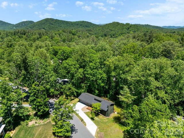 17 Muirfield Drive, Arden, NC 28704
