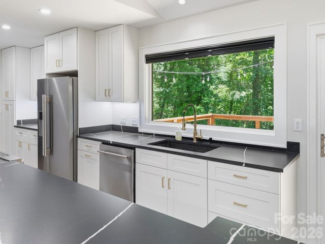 17 Muirfield Drive, Arden, NC 28704