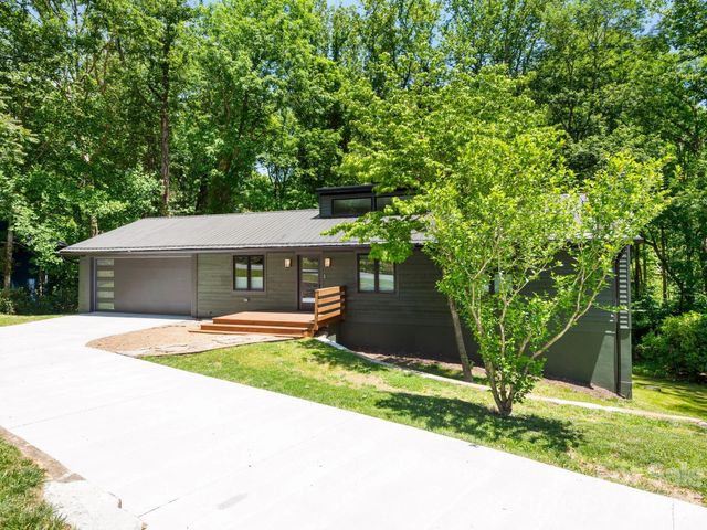 17 Muirfield Drive, Arden, NC 28704