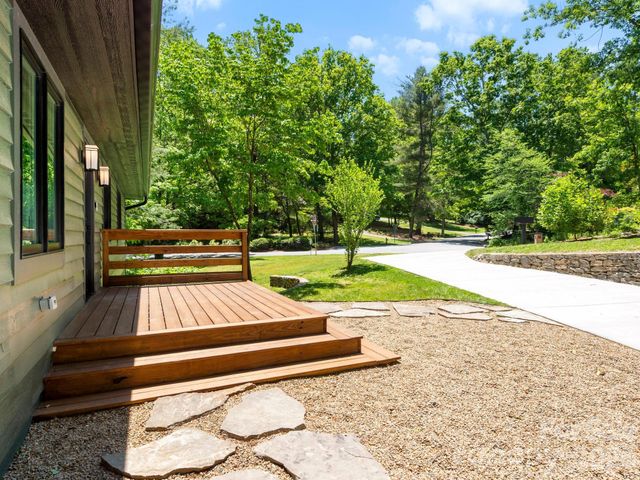 17 Muirfield Drive, Arden, NC 28704