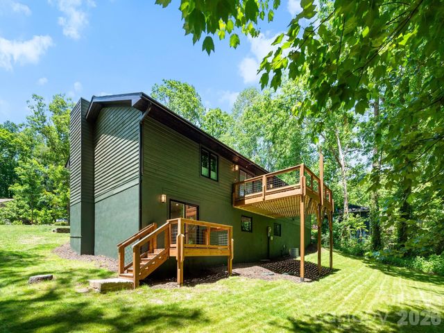 17 Muirfield Drive, Arden, NC 28704