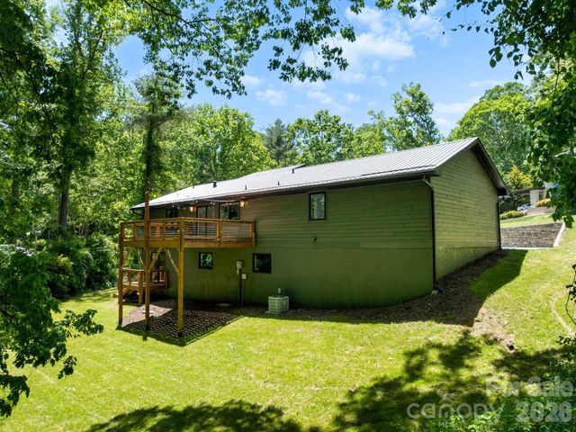 17 Muirfield Drive, Arden, NC 28704