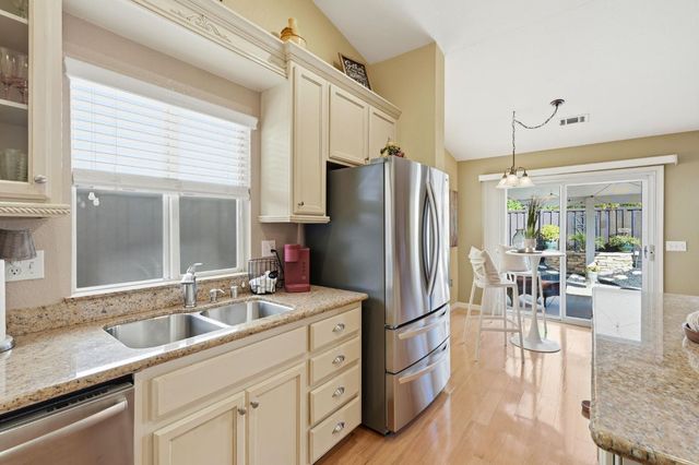 2451 Martin Anthony Ct, Tracy, CA 95377