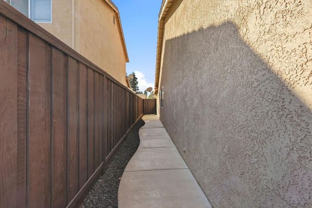 2451 Martin Anthony Ct, Tracy, CA 95377