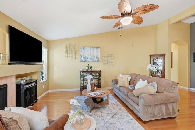 2451 Martin Anthony Ct, Tracy, CA 95377